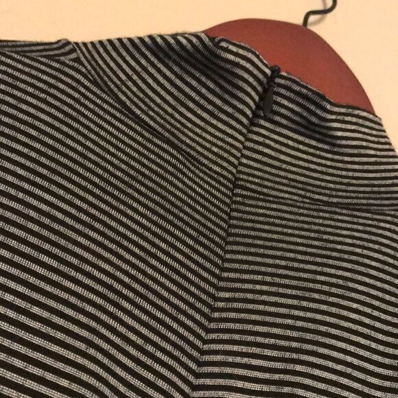 Ronen Chen Black Puffed Ruched Sleeve Dress - Sz 2 - Picture 11 of 11